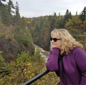 Meet your Posher, Peggy